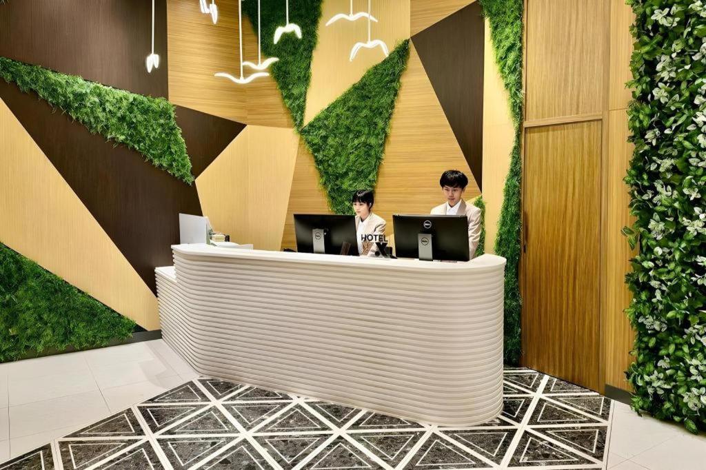 Hotel Ease Access - Lai Chi Kok Hongkong Kültér fotó